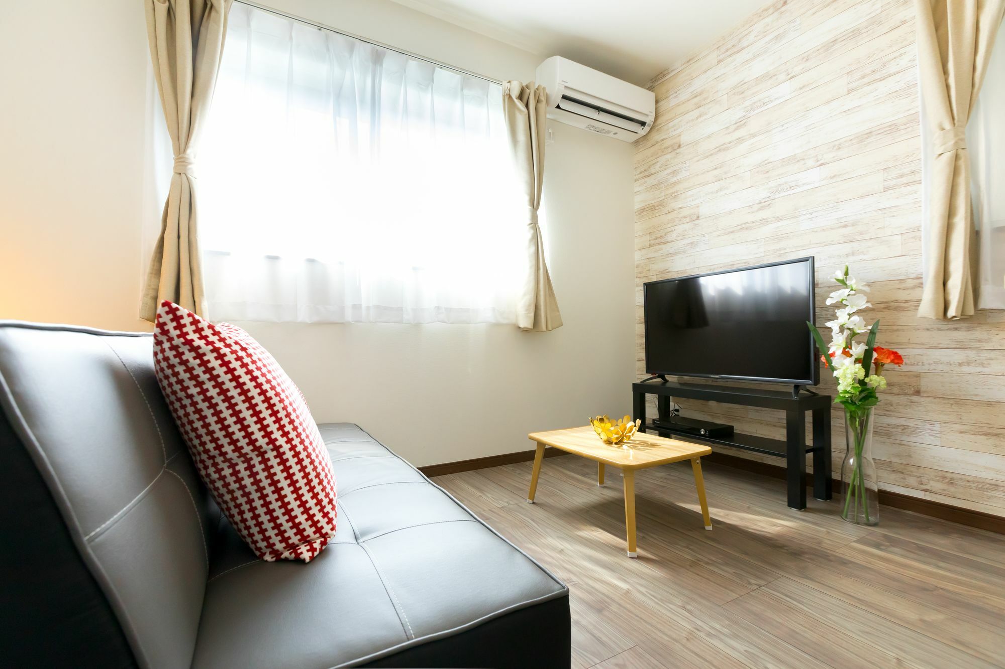 Corlux Villa Osaka Exterior photo